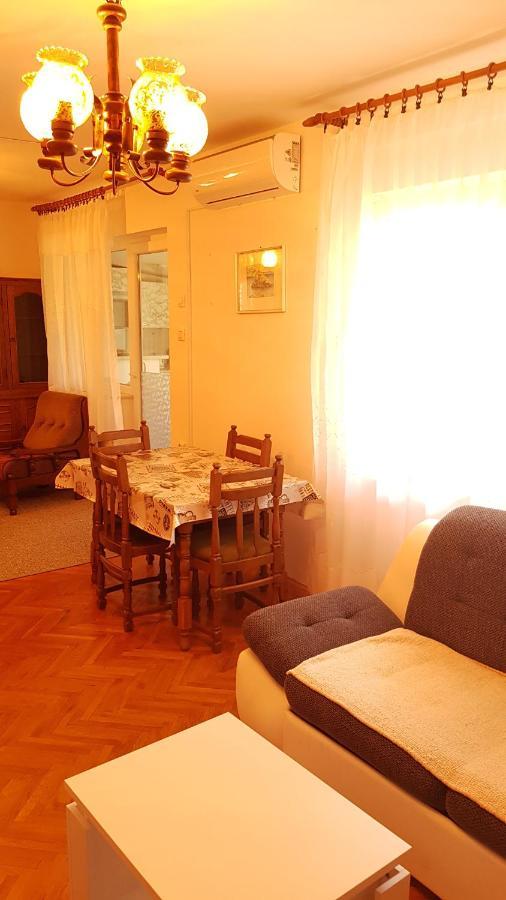Ena I * Senj (Lika-Senj)